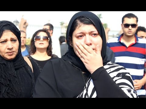 شاهد  انهيار أسرة الفنان محمود عبد العزيز