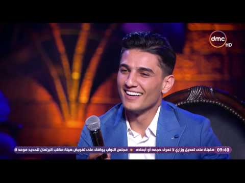 بالفيديو  شيرين تداعب محمد عساف وتطلب يده على الهواء