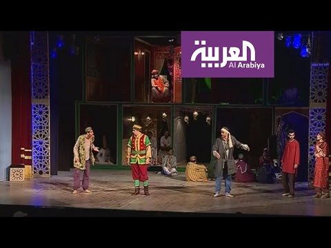 شاهد قواعد العشق الأربعون على خشبة المسرح