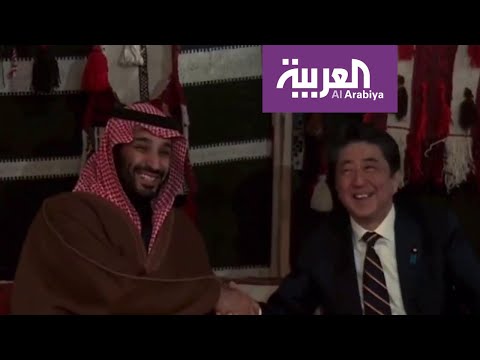 محمد بن سلمان يلتقى رئيس وزراء اليابان تحت خيمة في العل