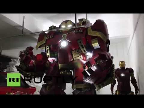 فيديو معلم صيني يعرض نسخة مقلدة من hulkbuster