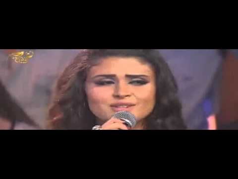 شاهد سلمي رشيد تغني بالفرنسية بأداء رائع