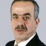 حاكم العراق يقلِّب جمرتين